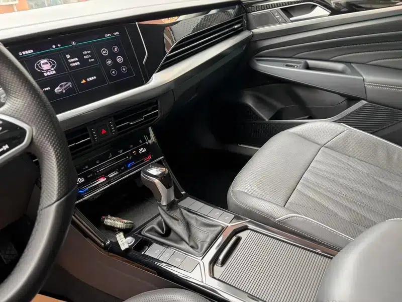 2022 Volkswagen Passat 330TSI Starry Sky Luxury Edition — миниатюра 13