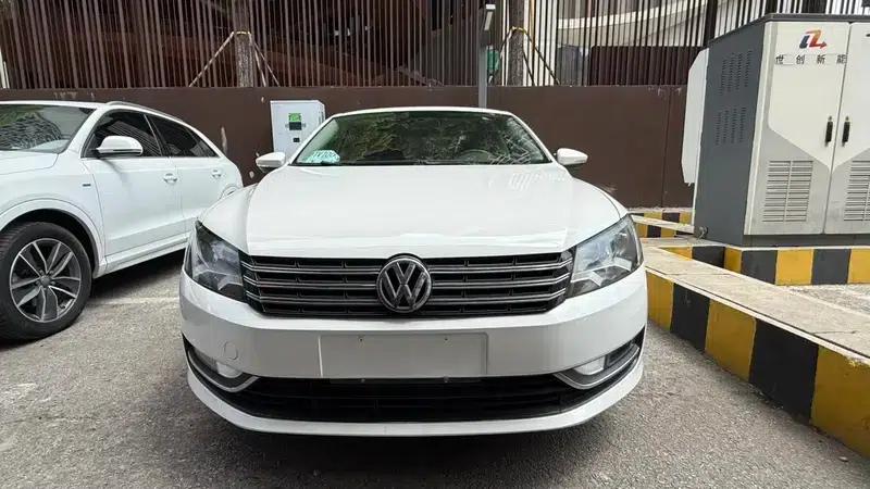 2015 Passat 1.8TSI Automatic Premium Edition — миниатюра 2