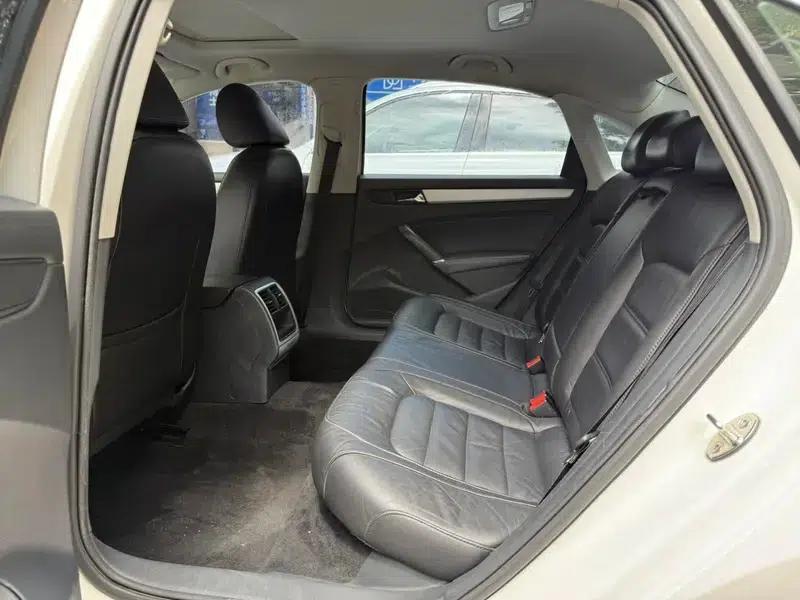 2015 Passat 1.8TSI Automatic Premium Edition — миниатюра 11