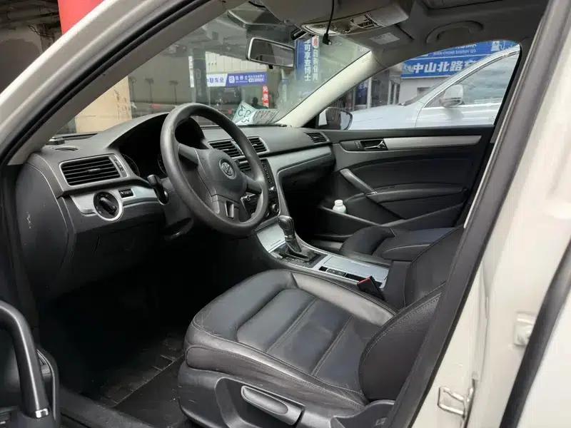 2015 Passat 1.8TSI Automatic Premium Edition — миниатюра 10