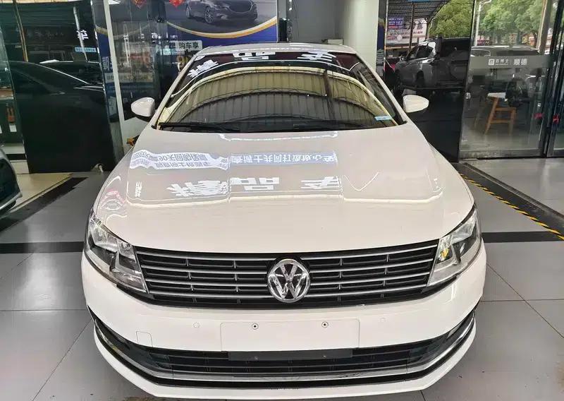 2015 Volkswagen Lavida 1.6L Automatic Fashion Edition — миниатюра 2