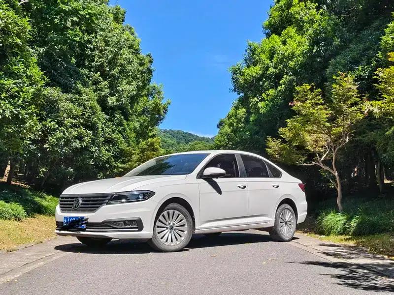 2021 Volkswagen Lavida 280TSI DSG Comfort Edition — миниатюра 1