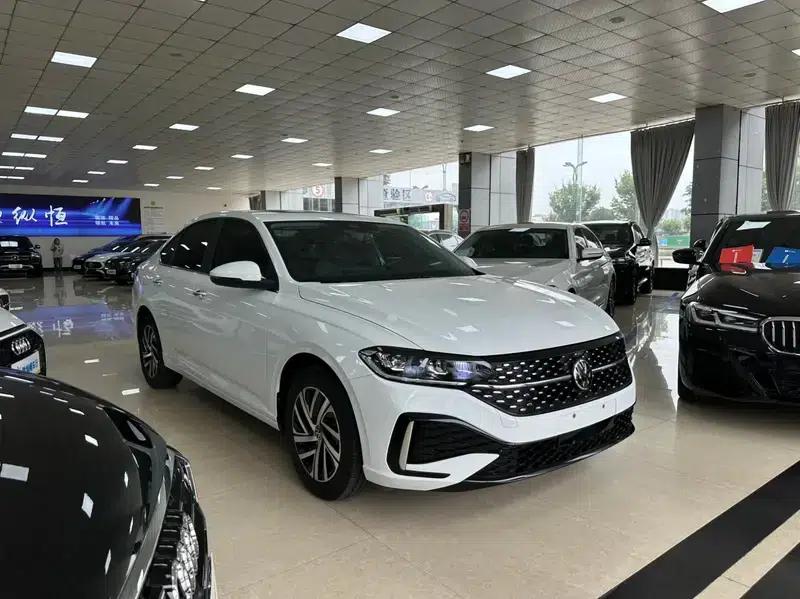 2024 Volkswagen Lavida 1.5L Automatic Starry Sky Five Million Edition — миниатюра 3