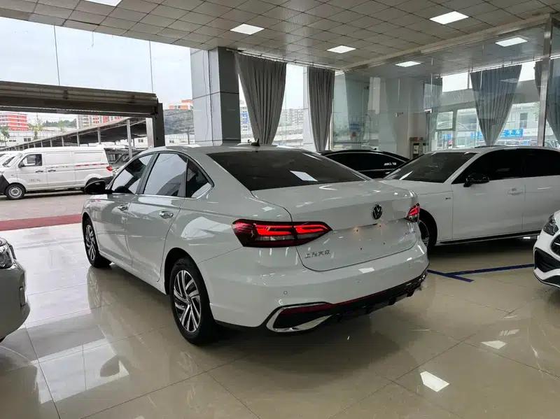 2024 Volkswagen Lavida 1.5L Automatic Starry Sky Five Million Edition — миниатюра 4