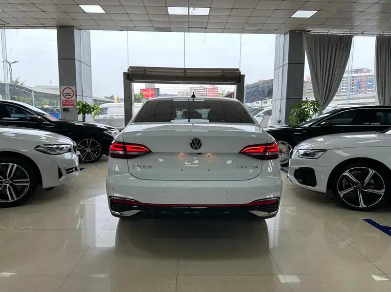 2024 Volkswagen Lavida 1.5L Automatic Starry Sky Five Million Edition — миниатюра 5