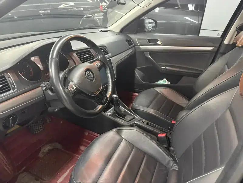 2017 Volkswagen Lavida 230TSI DSG Comfort Edition — миниатюра 13