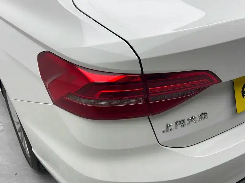 2021 Volkswagen Lavida 280TSI DSG Comfort Edition — миниатюра 13