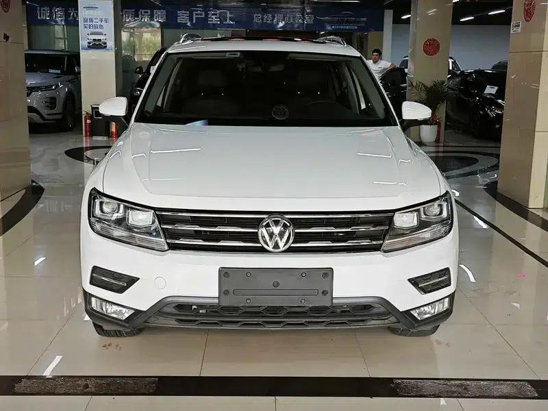 Tiguan L 2018 330TSI Automatic 2WD Luxury Edition — миниатюра 2