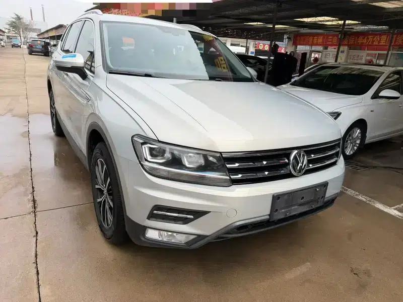 Tiguan L 2017 330TSI Automatic 2WD Luxury Edition — миниатюра 3