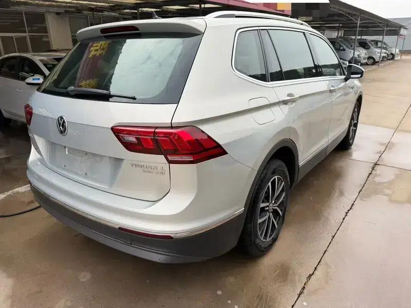 Tiguan L 2017 330TSI Automatic 2WD Luxury Edition — миниатюра 4