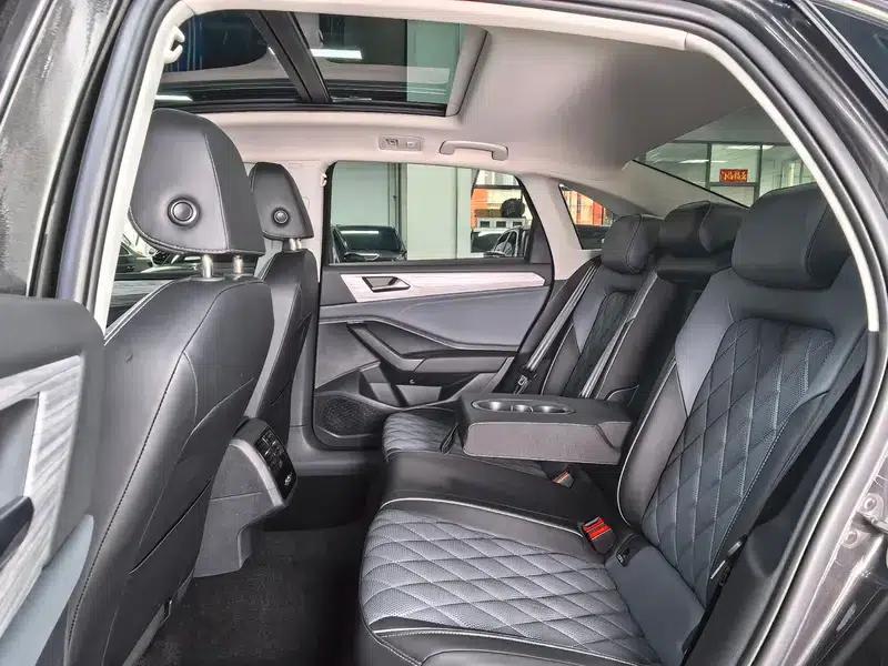 2023 Volkswagen Sagitar 280TSI DSG Super Edition — миниатюра 23