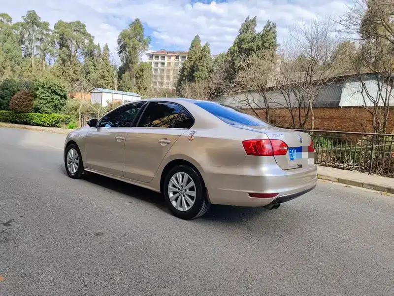 2014 Volkswagen Sagitar Facelift 1.4TSI Automatic Luxury — миниатюра 4