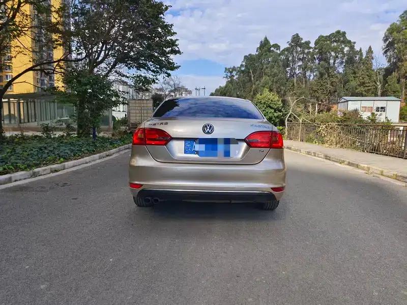 2014 Volkswagen Sagitar Facelift 1.4TSI Automatic Luxury — миниатюра 5