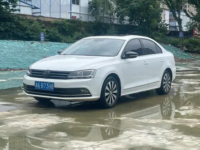 2017 Volkswagen Sagitar 1.6L Automatic Comfort Edition — миниатюра 1