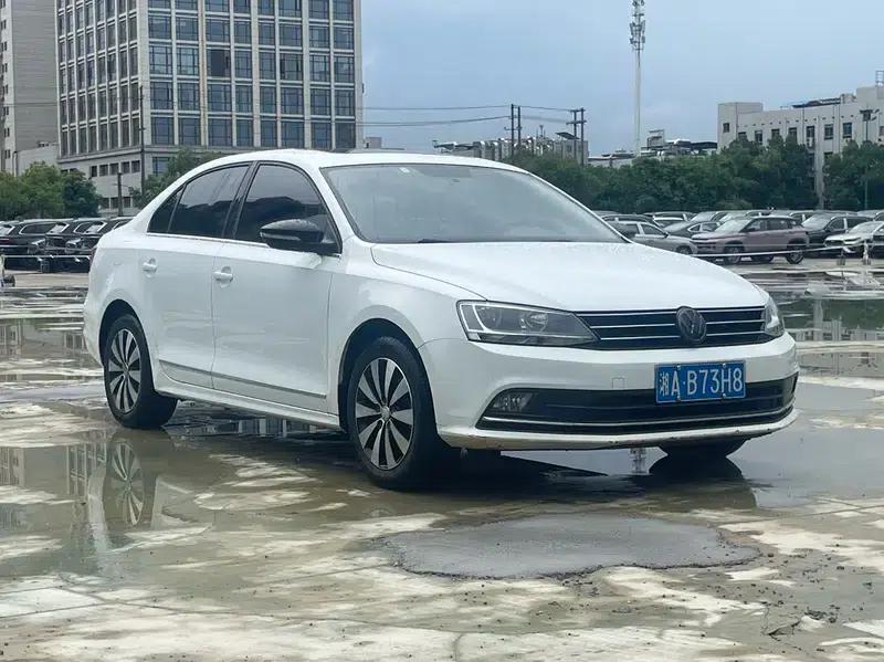 2017 Volkswagen Sagitar 1.6L Automatic Comfort Edition — миниатюра 3