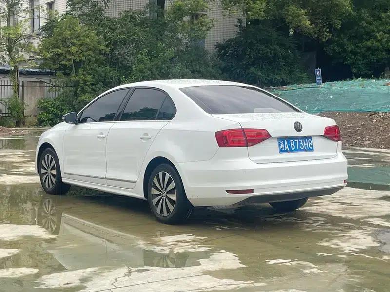 2017 Volkswagen Sagitar 1.6L Automatic Comfort Edition — миниатюра 4
