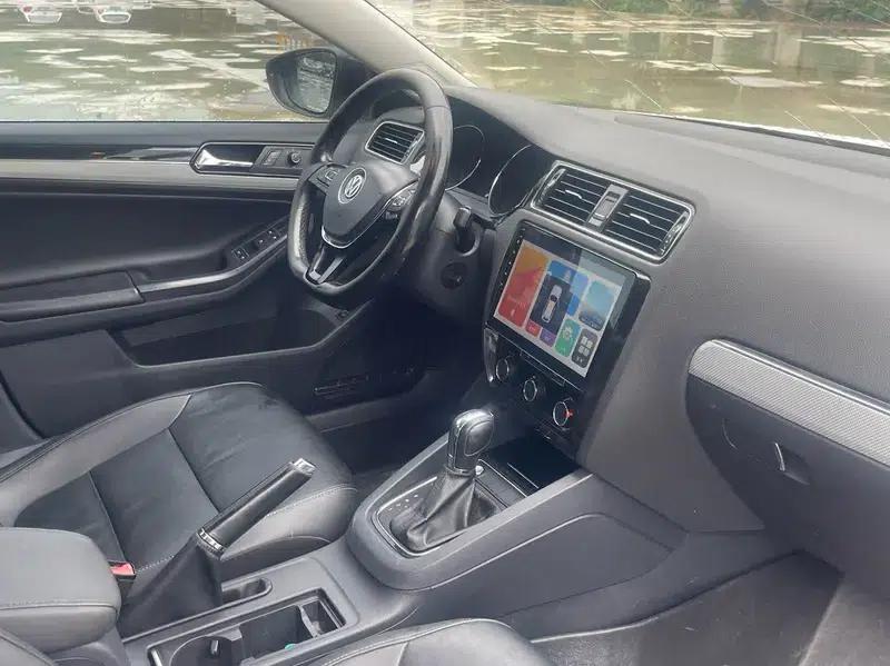 2017 Volkswagen Sagitar 1.6L Automatic Comfort Edition — миниатюра 8