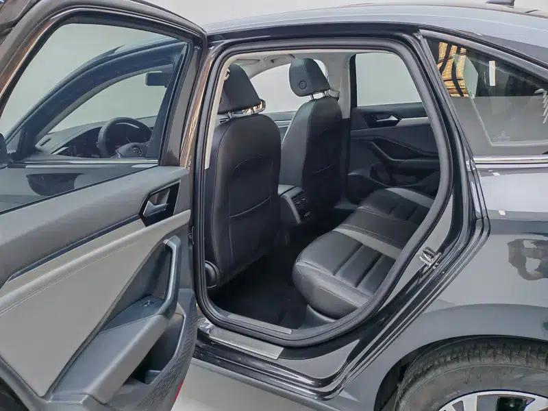 2021 Volkswagen Sagitar 280TSI DSG Super Edition — миниатюра 18