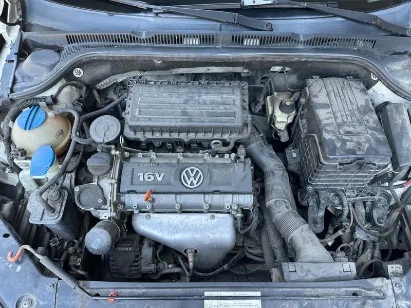 2014 Volkswagen Sagitar 1.6L Automatic Comfort Model — миниатюра 9