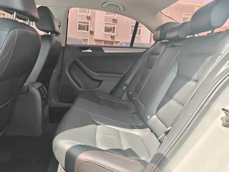 2014 Volkswagen Sagitar 1.4TSI Automatic Luxury — миниатюра 9