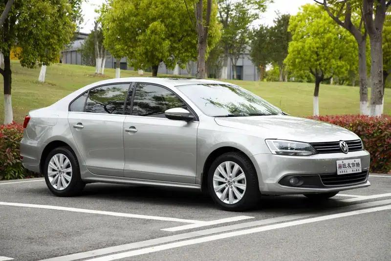 2014 Volkswagen Sagitar 1.4TSI Automatic Luxury — миниатюра 3