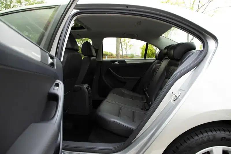 2014 Volkswagen Sagitar 1.4TSI Automatic Luxury — миниатюра 26