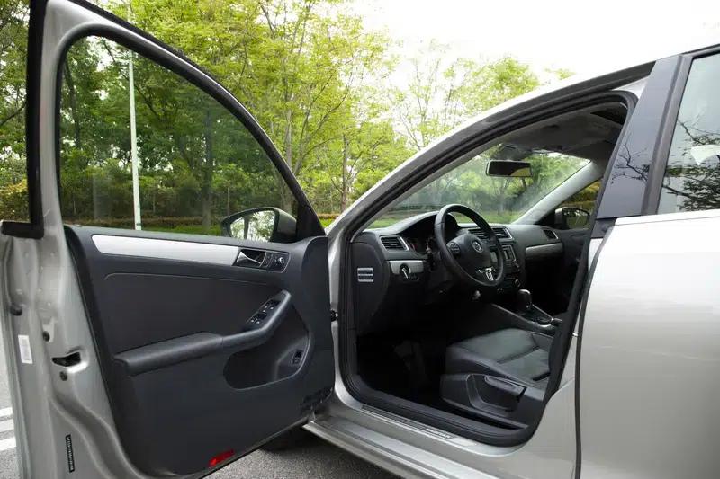 2014 Volkswagen Sagitar 1.4TSI Automatic Luxury — миниатюра 30