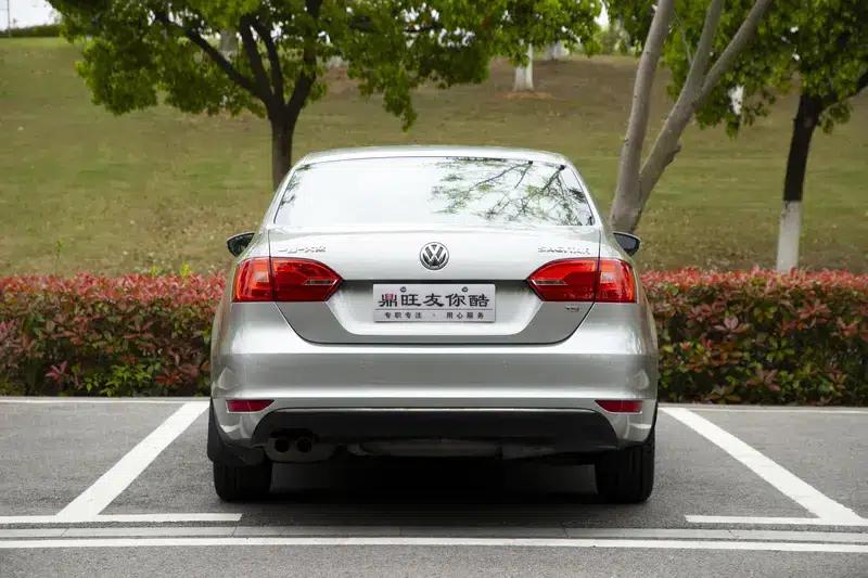 2014 Volkswagen Sagitar 1.4TSI Automatic Luxury — миниатюра 6
