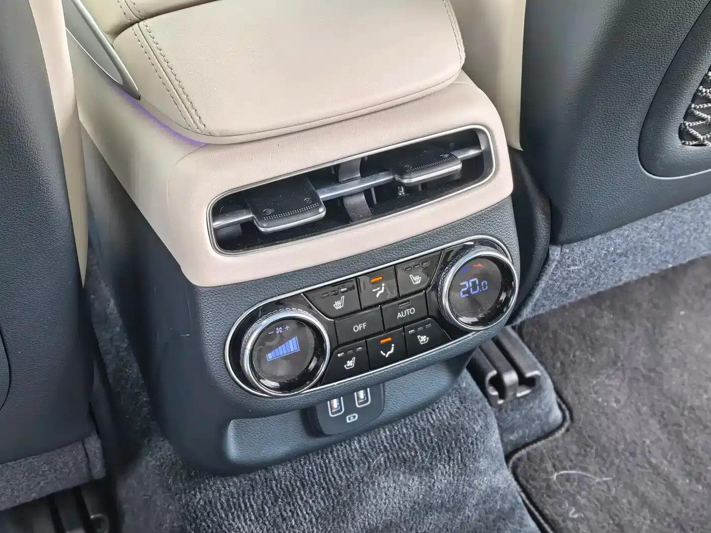 Genesis GV70 EV 2023 Model - Flagship Edition — миниатюра 18