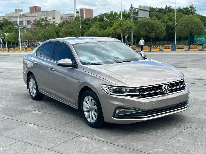 2020 Volkswagen Bora 1.5L Automatic Elite — миниатюра 3