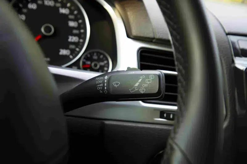 2011 Touareg 3.0TSI Standard Edition — миниатюра 24