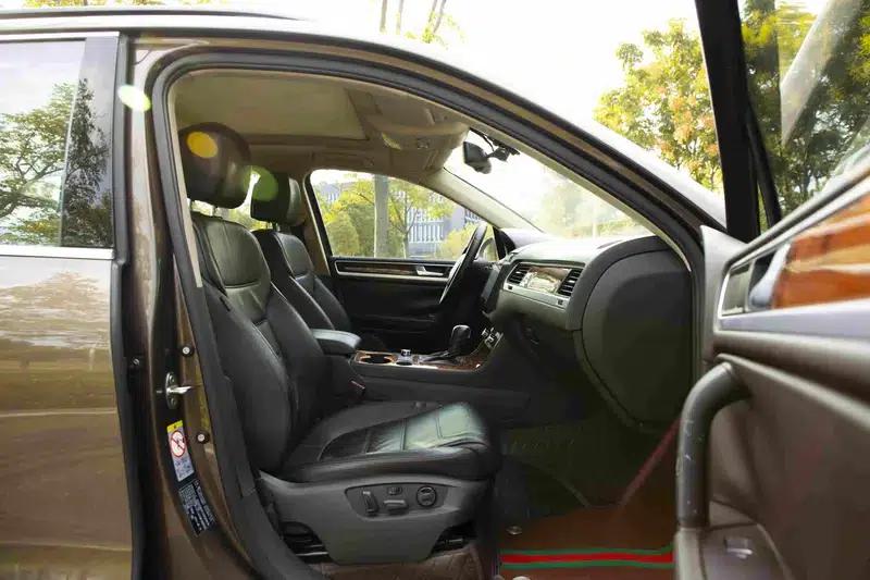 2011 Touareg 3.0TSI Standard Edition — миниатюра 9