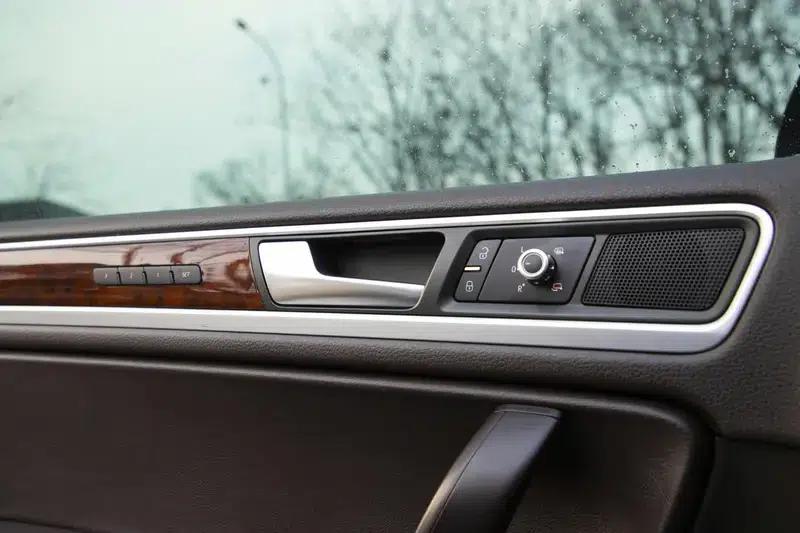 Touareg 2013 3.0TSI Limited Luxury Edition — миниатюра 11