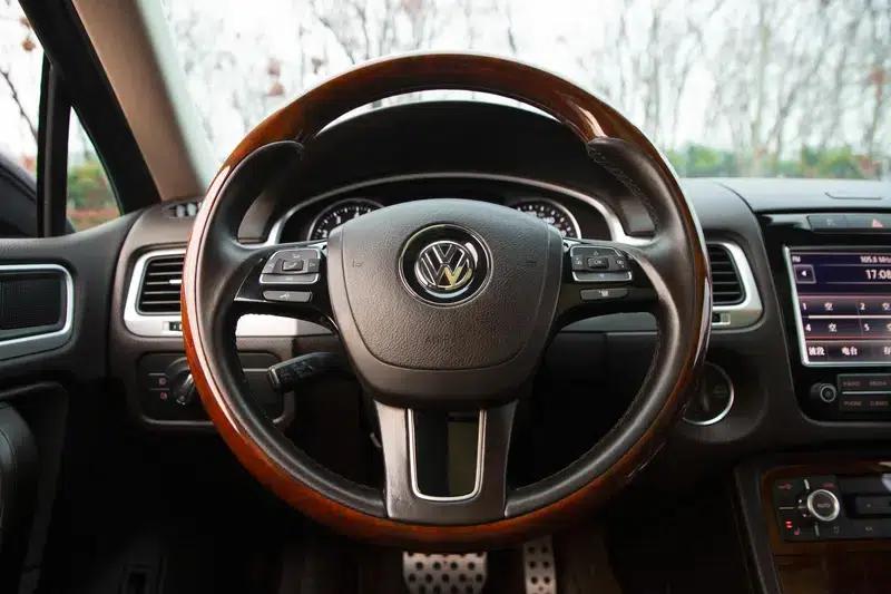 Touareg 2013 3.0TSI Limited Luxury Edition — миниатюра 19