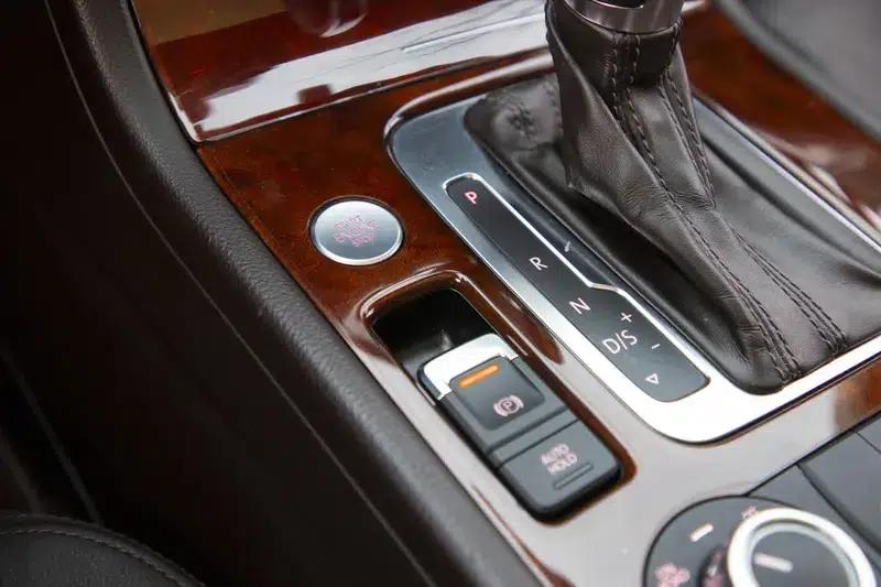 Touareg 2013 3.0TSI Limited Luxury Edition — миниатюра 23