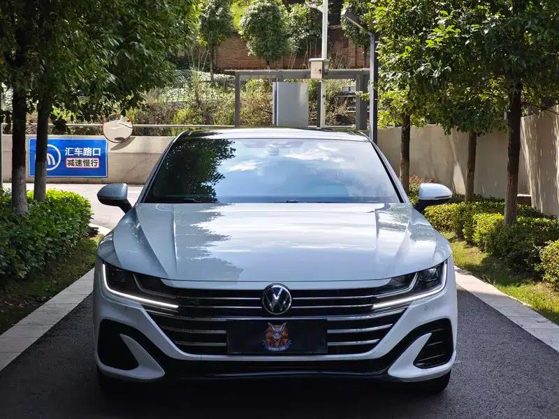 Volkswagen CC 2023 330TSI Dazzling Edition — миниатюра 2