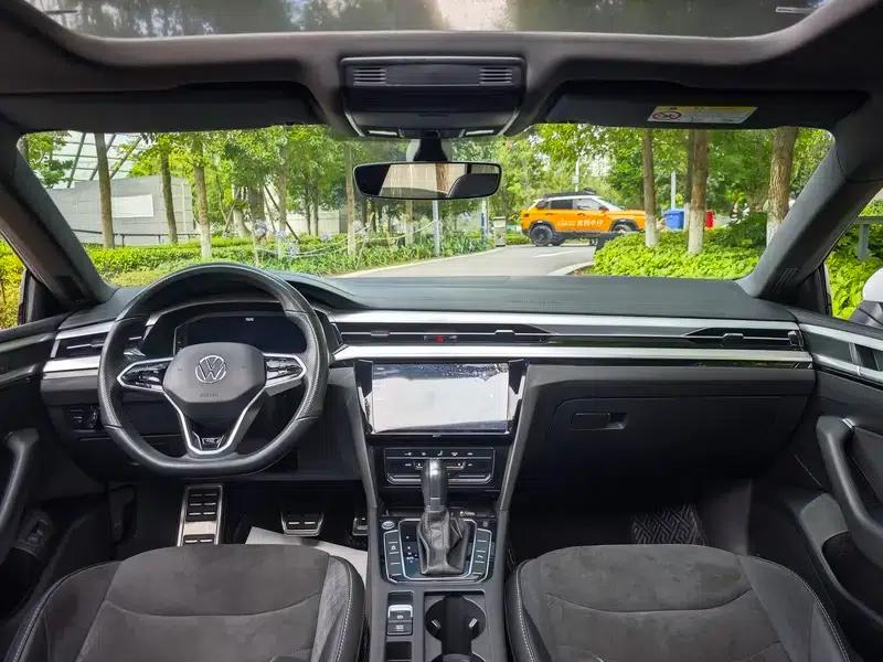Volkswagen CC 2023 330TSI Dazzling Edition — миниатюра 15