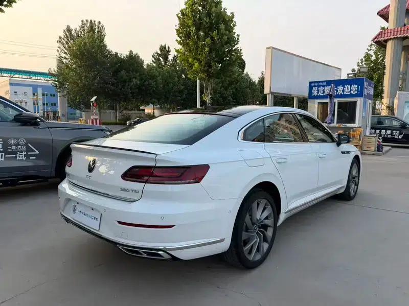 Volkswagen CC 2024 380TSI Striking Edition — миниатюра 6
