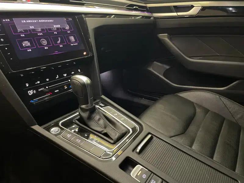 Volkswagen CC 2021 380TSI Striking Edition — миниатюра 14