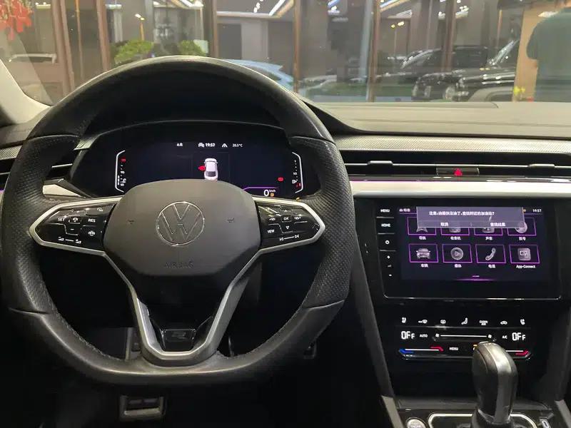 Volkswagen CC 2021 380TSI Striking Edition — миниатюра 18