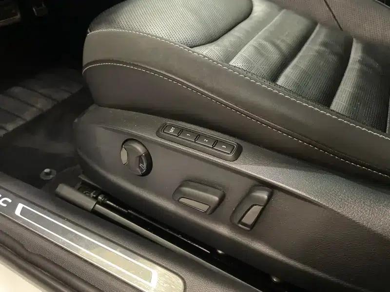 Volkswagen CC 2021 380TSI Striking Edition — миниатюра 21