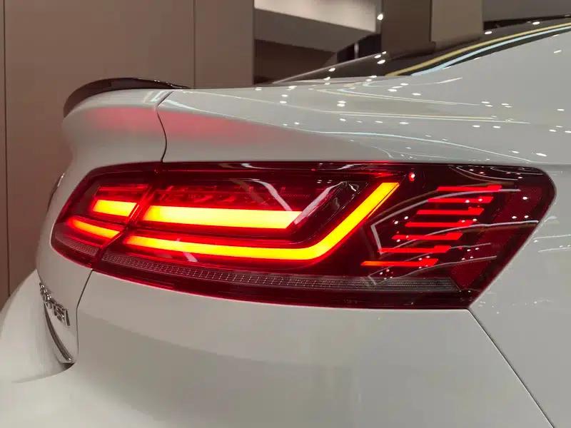 Volkswagen CC 2021 380TSI Striking Edition — миниатюра 8