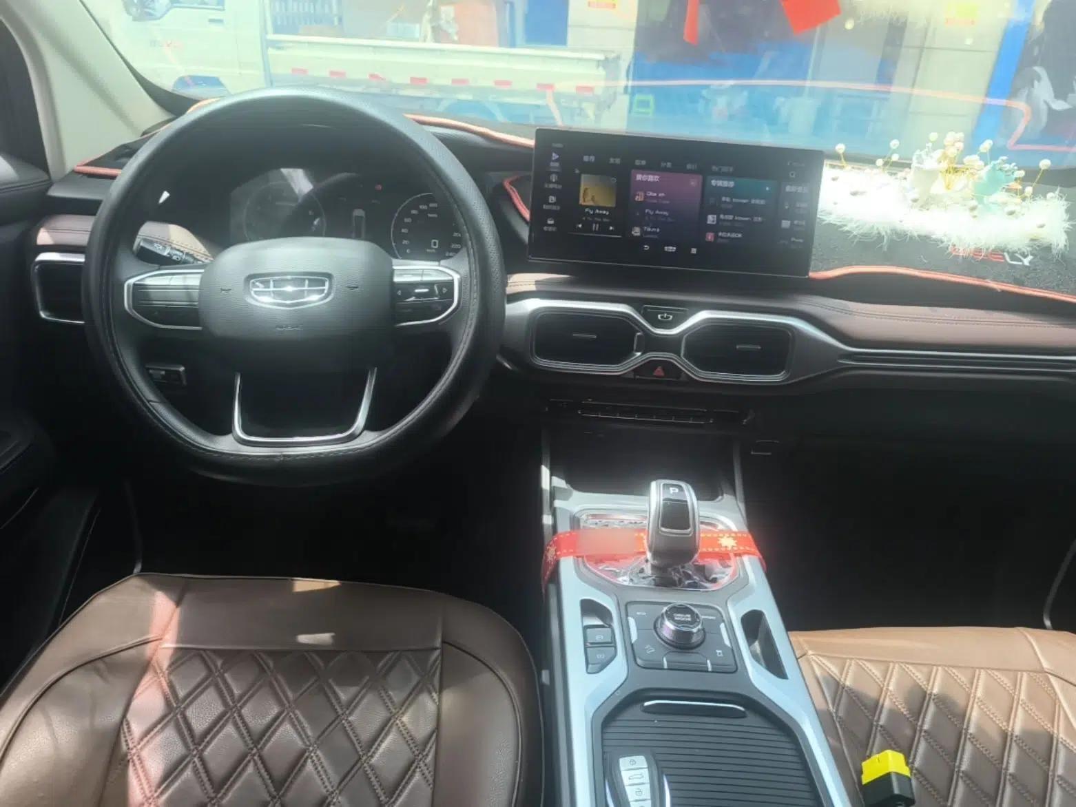 Geely Auto Haoyue 2022 1.8TD Automatic Comfort Model 7 Seats — миниатюра 17