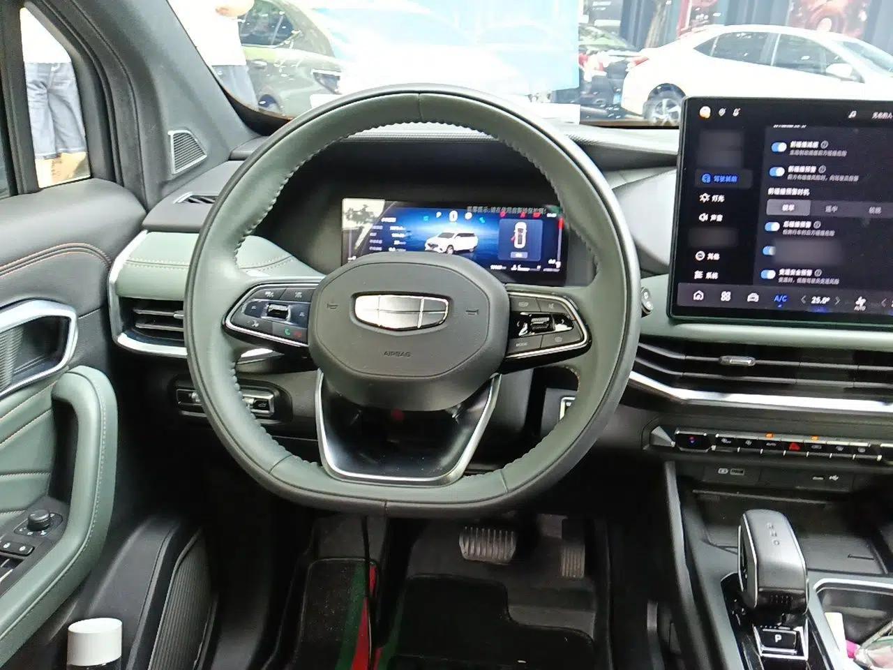 Geely Auto Haoyue L 2024 2.0T DCT Flagship Version — миниатюра 10