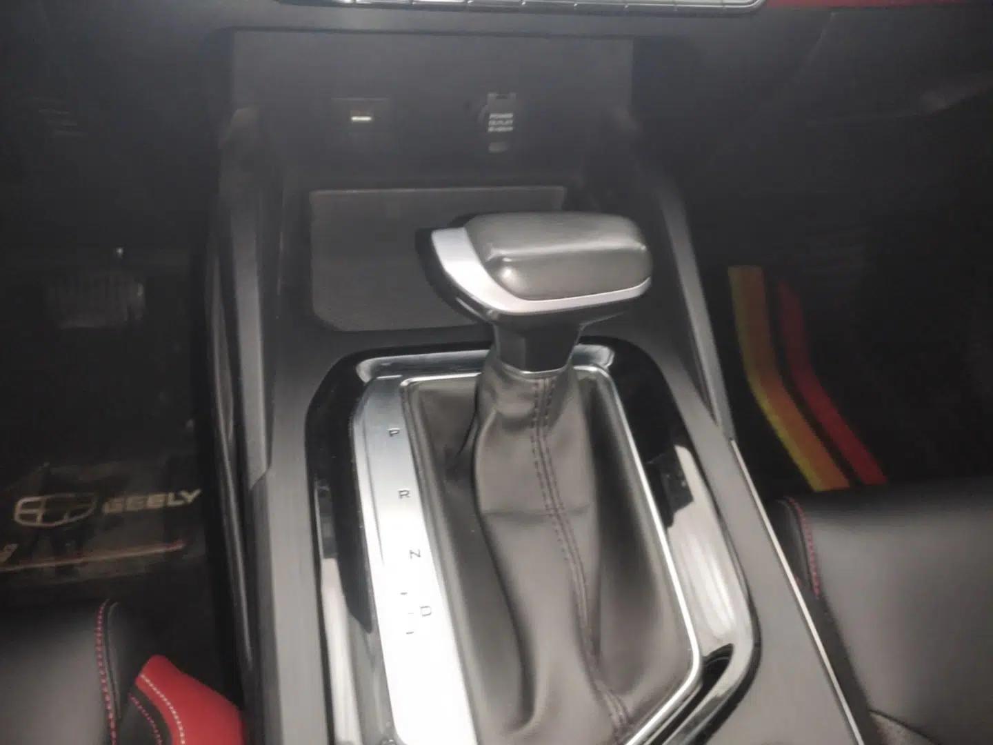Geely Auto Emgrand S 2021 1.4T CVT Prestige Edition — миниатюра 16
