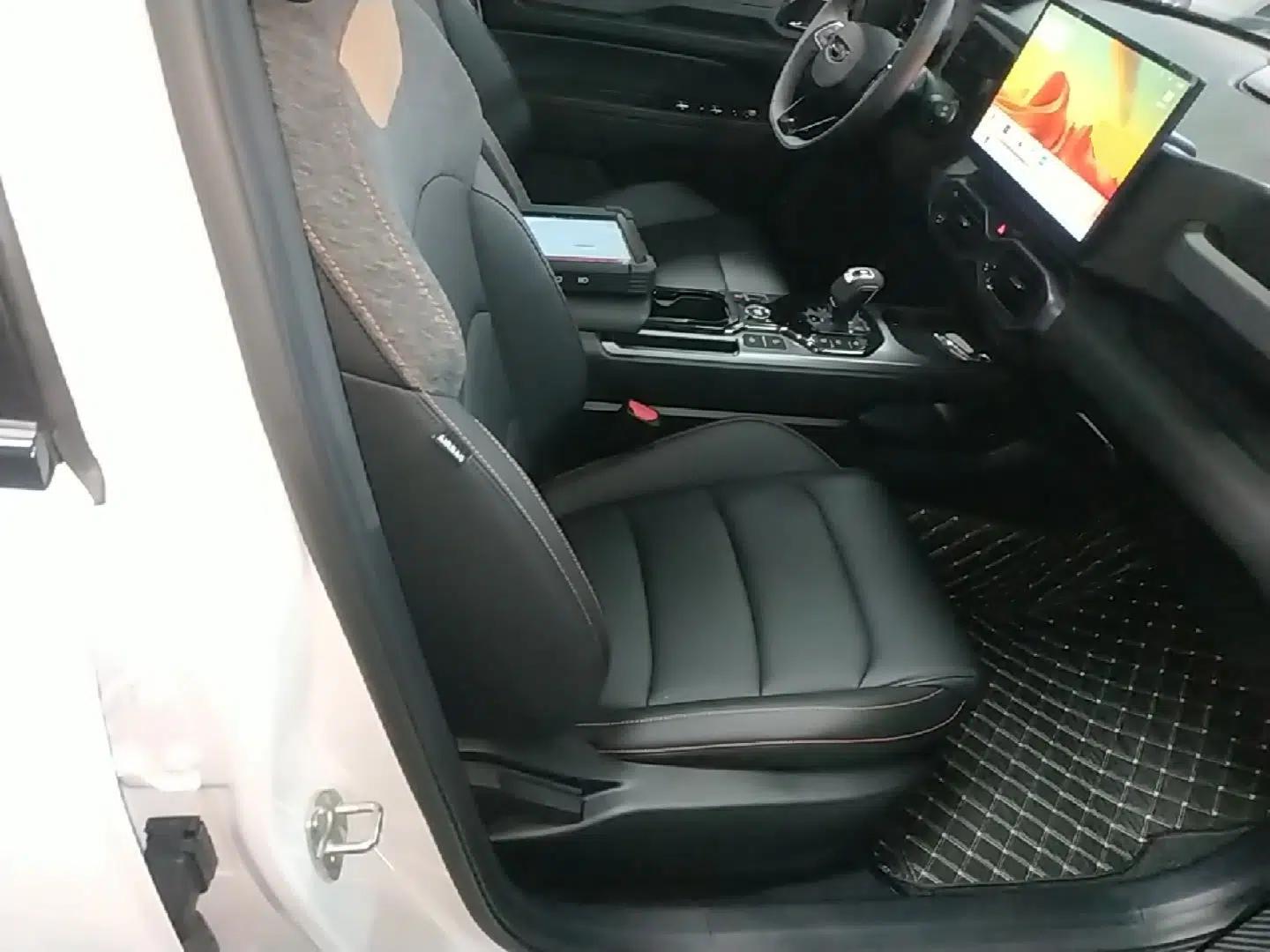 Geely Auto Cowboy 2025 1.5TD Trendy Play Edition — миниатюра 19