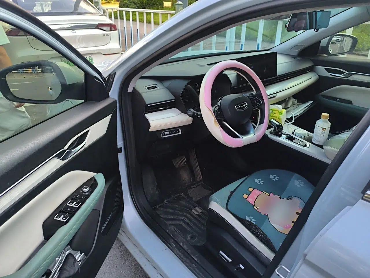 Geely Auto Emgrand L HiP 2022 1.5TD-DHT Pro 100KM Super Rui — миниатюра 16