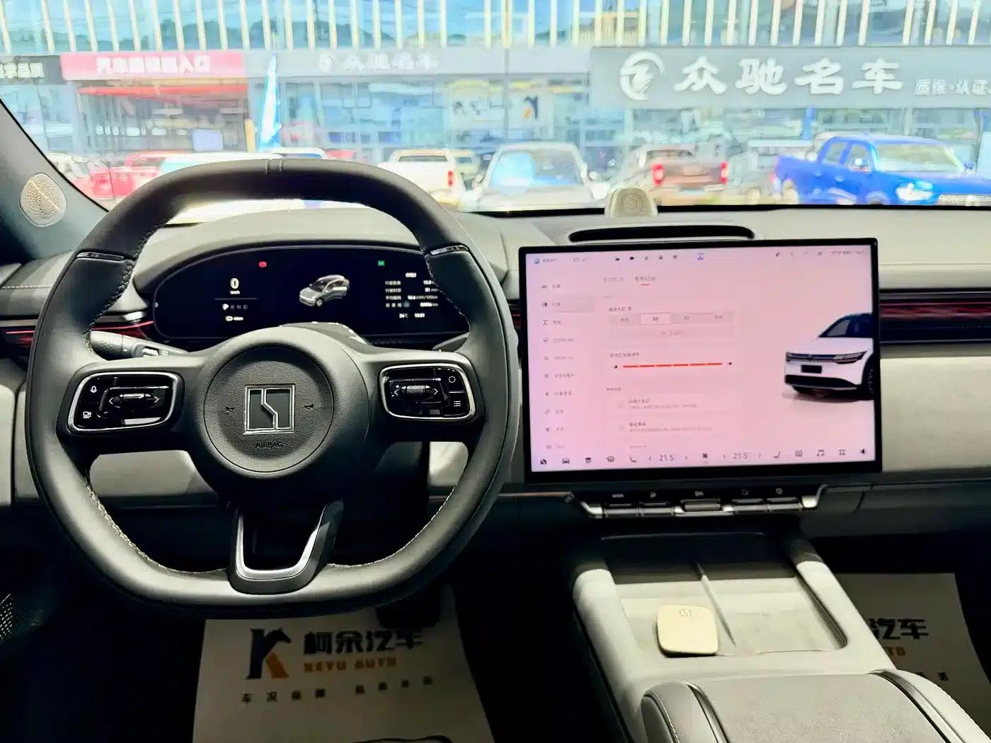 Jike 7X 2025 Model 100kWh Long-Range Rear-Wheel Drive Intelligent Driving Edition — миниатюра 9