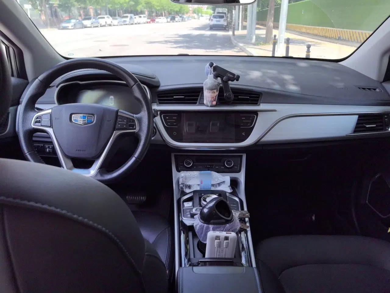 Geely Auto Emgrand GSe 2018 ZhenShang Model — миниатюра 9