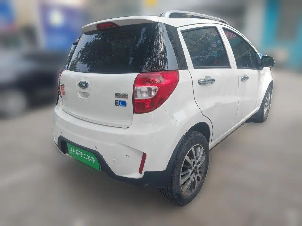 JAC Group iEV6E 2018 Sport Edition iEV6E Luxury Smart Enjoyment Version — миниатюра 6